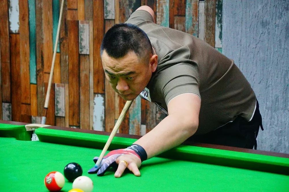 法甲第13輪波爾多2-3巴黎聖日耳曼 姆巴佩2傳1射內馬爾梅開二度.