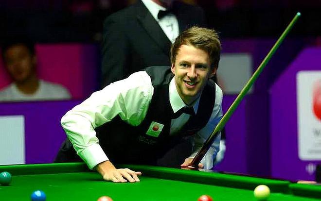 激烈角逐中 激烈角逐中